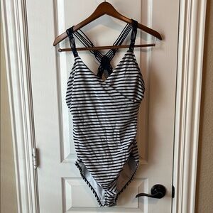 Kona Sol Navy Striped women’s Swimsuit one piece Lake July 4th resort vacation